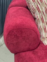 Load image into Gallery viewer, Saturn Sofa