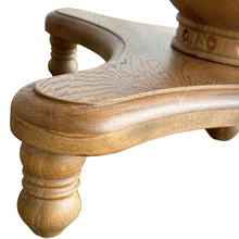 Load image into Gallery viewer, Hamilton Table