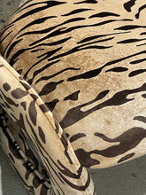 Load image into Gallery viewer, Arman Chair