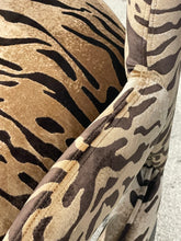 Load image into Gallery viewer, Arman Chair