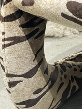 Load image into Gallery viewer, Arman Chair