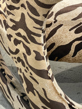 Load image into Gallery viewer, Arman Chair