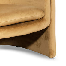 Load image into Gallery viewer, Montana Velvet Chair