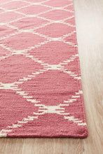 Load image into Gallery viewer, Rose Diamond Wool Rug