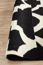 Load image into Gallery viewer, Nellie Trellis Rug
