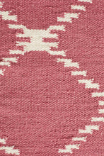 Load image into Gallery viewer, Rose Diamond Wool Rug
