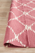Load image into Gallery viewer, Rose Diamond Wool Rug

